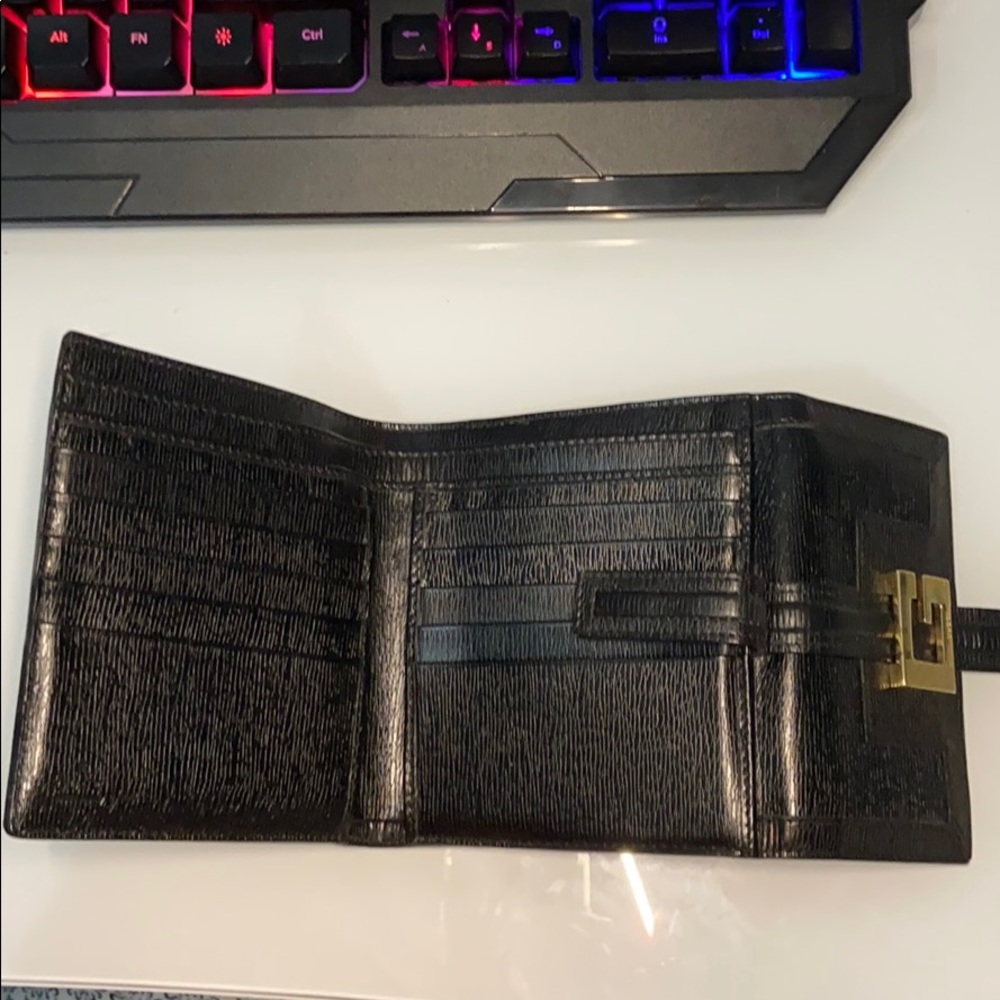 Wallet - Picture 3 of 3